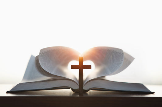 Finding Peace in God’s Presence: A Structured Bible Study Guide (1 John 4:11)